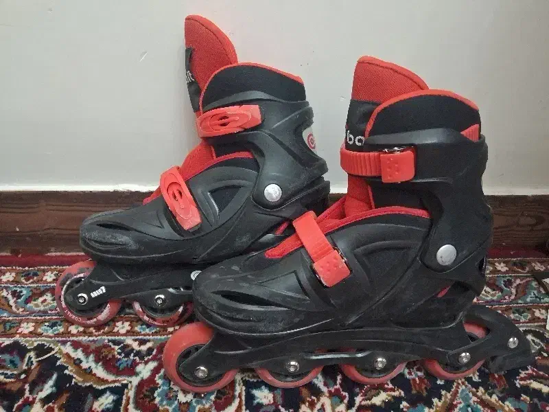 کفش اسکیت|دوچرخه، اسکیت، اسکوتر|اصفهان, سرچشمه|دیوار