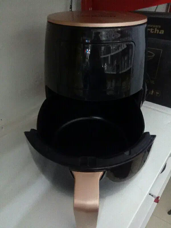 سرخ کن بدون روغن بوش|اجاق گاز و لوازم برقی پخت‌وپز|سبزوار, هویزه|دیوار