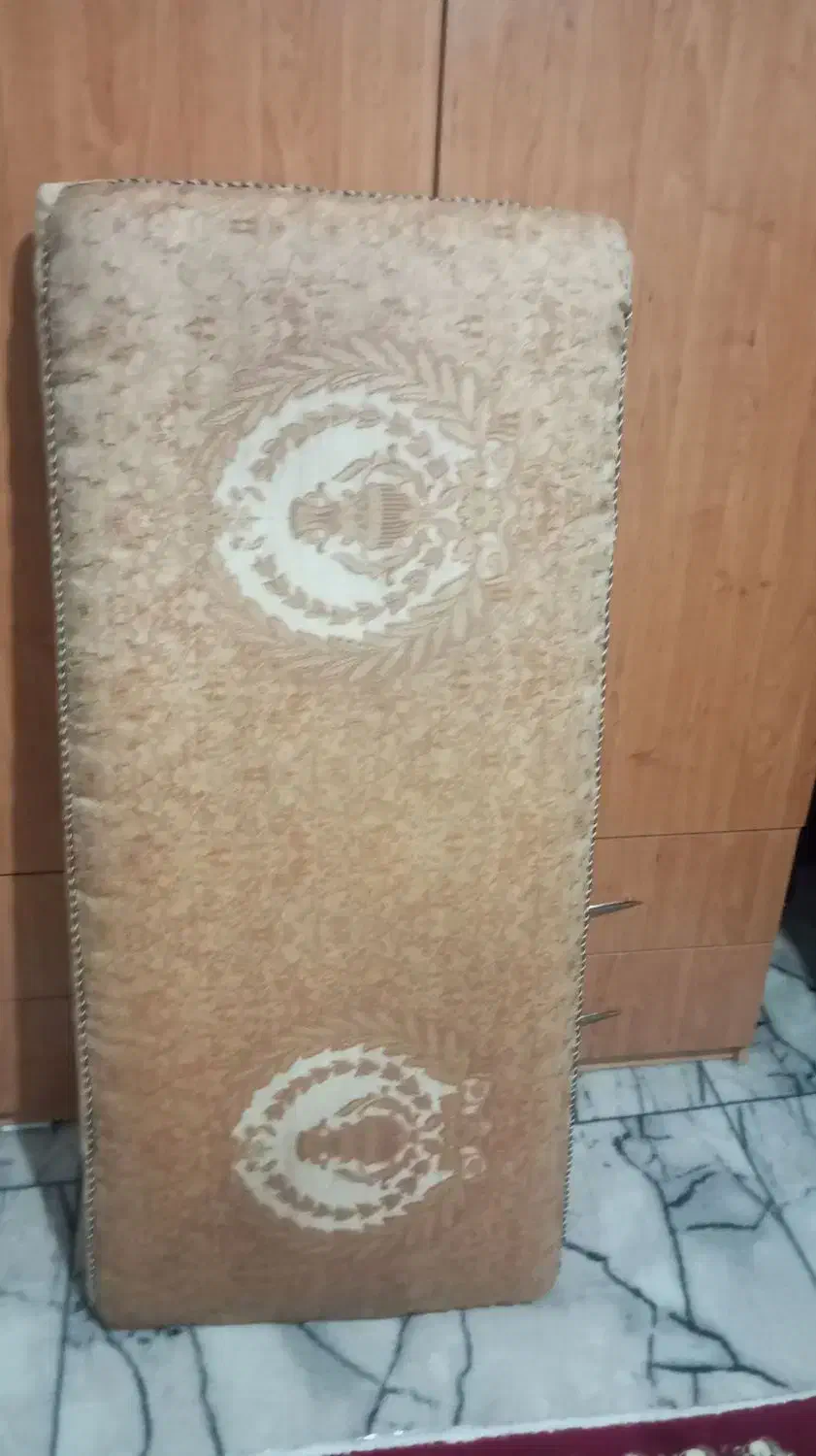 4عدد پشتی سالم بدون ایراد|پشتی|ارومیه, |دیوار