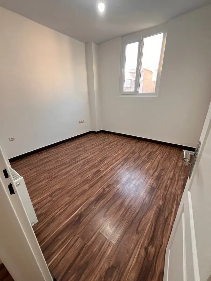 رهن ۵۰ متر عروسک پارکینگ آسانسور ( بریانک )