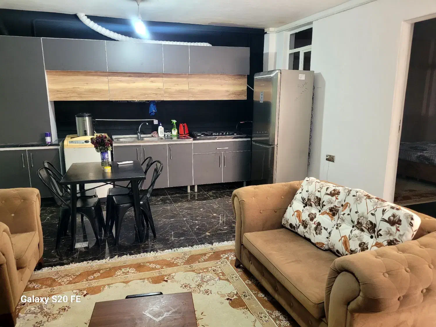 اجاره واحد دوخواب روزانه|اجارهٔ کوتاهمدت آپارتمان و سوئیت|شیراز, شهرک فرهنگیان|دیوار