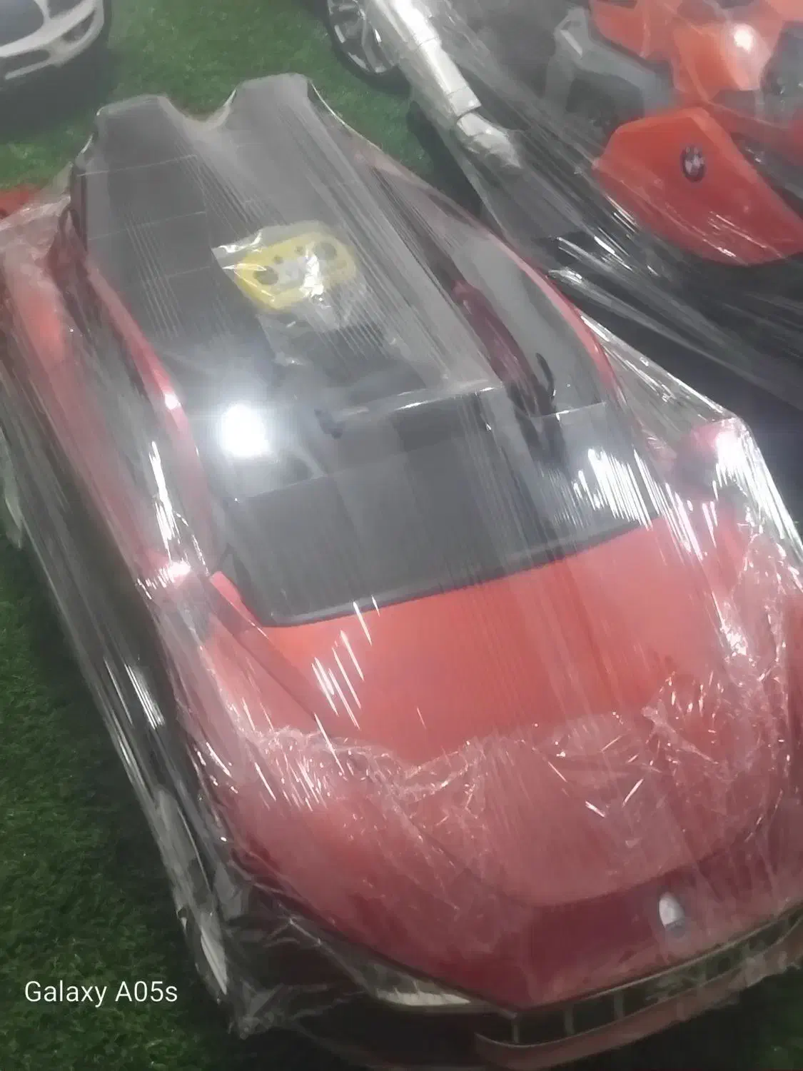 ماشین شارژی دو موتوره متالیک|اسباببازی بچه|قم, هفت تیر|دیوار