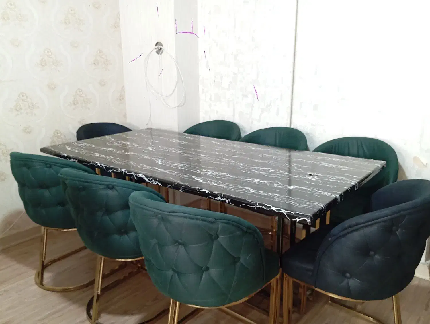 سرویس مبل ۵ نفره|مبلمان خانگی و میز عسلی|ماکو, |دیوار