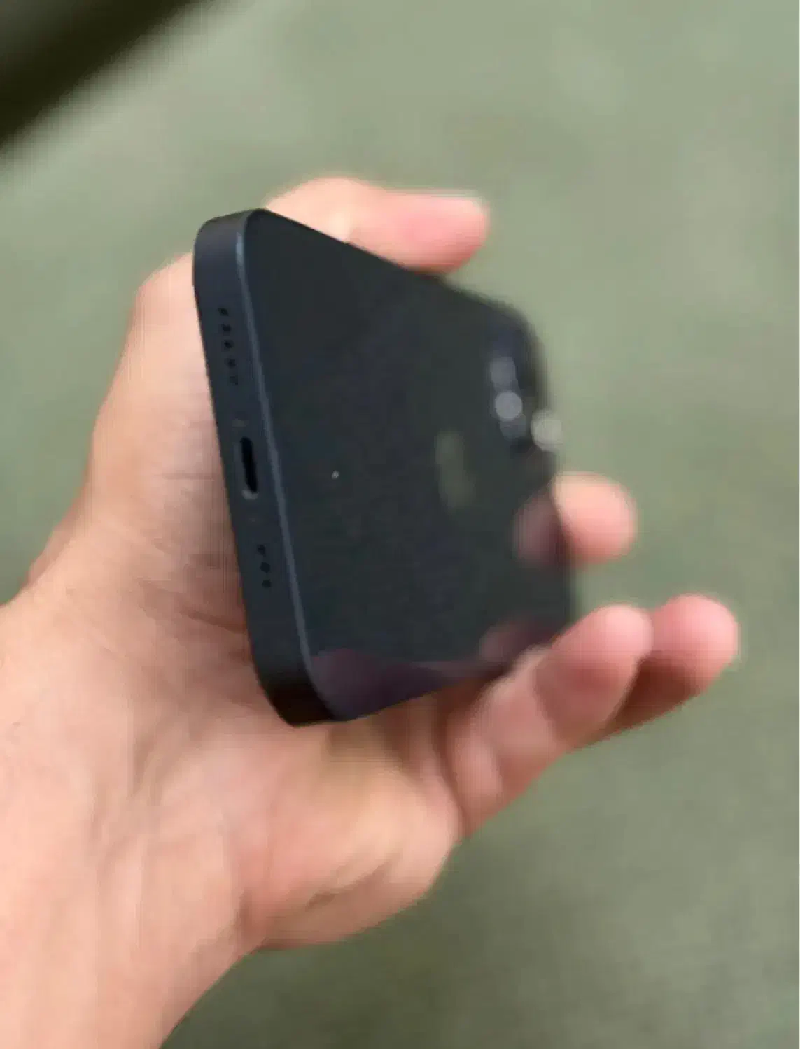 Iphone 13 128 gb|موبایل|اصفهان, تخت فولاد|دیوار