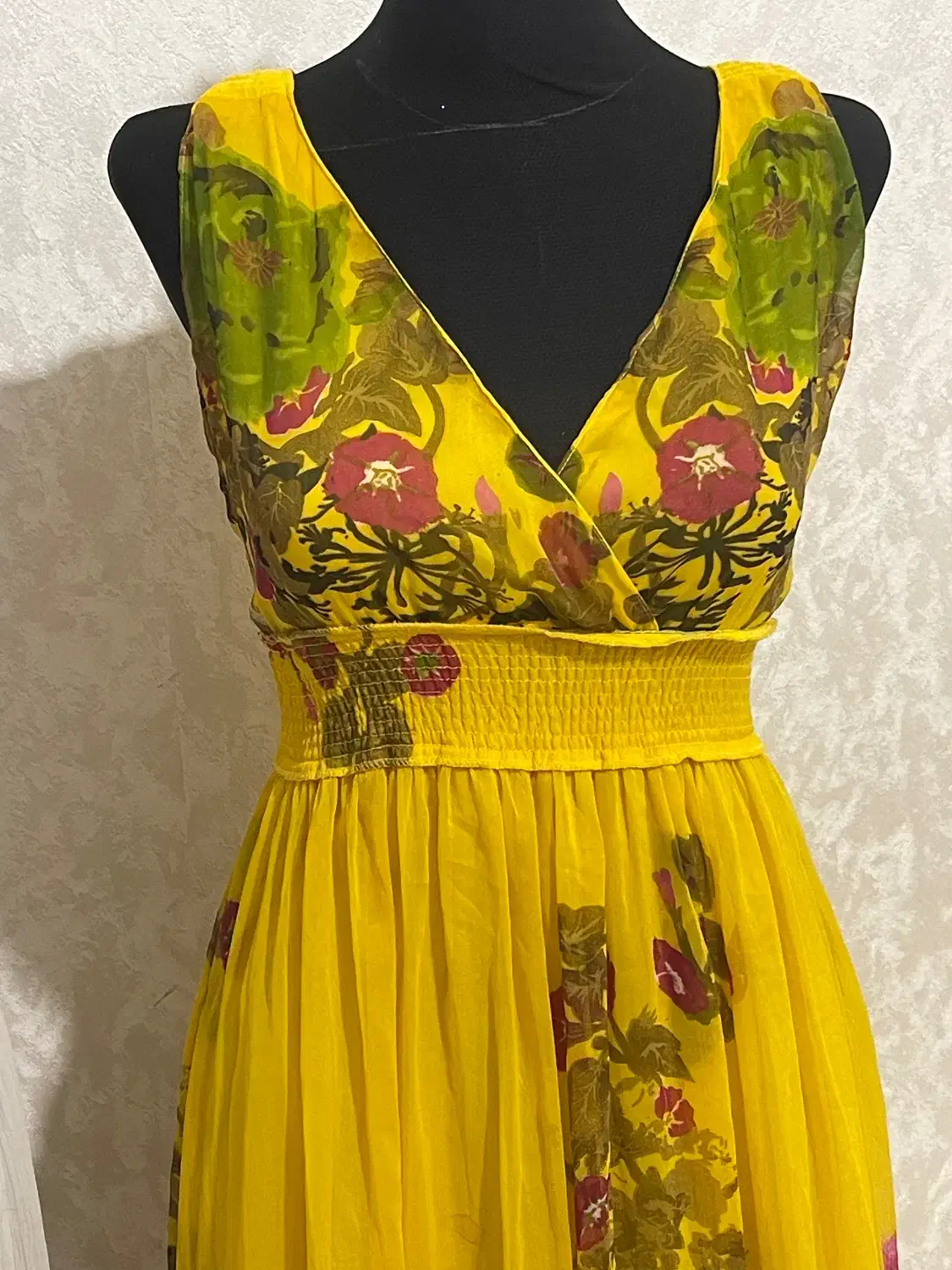 ساحلی ترک|لباس|شیراز, رکنآباد|دیوار