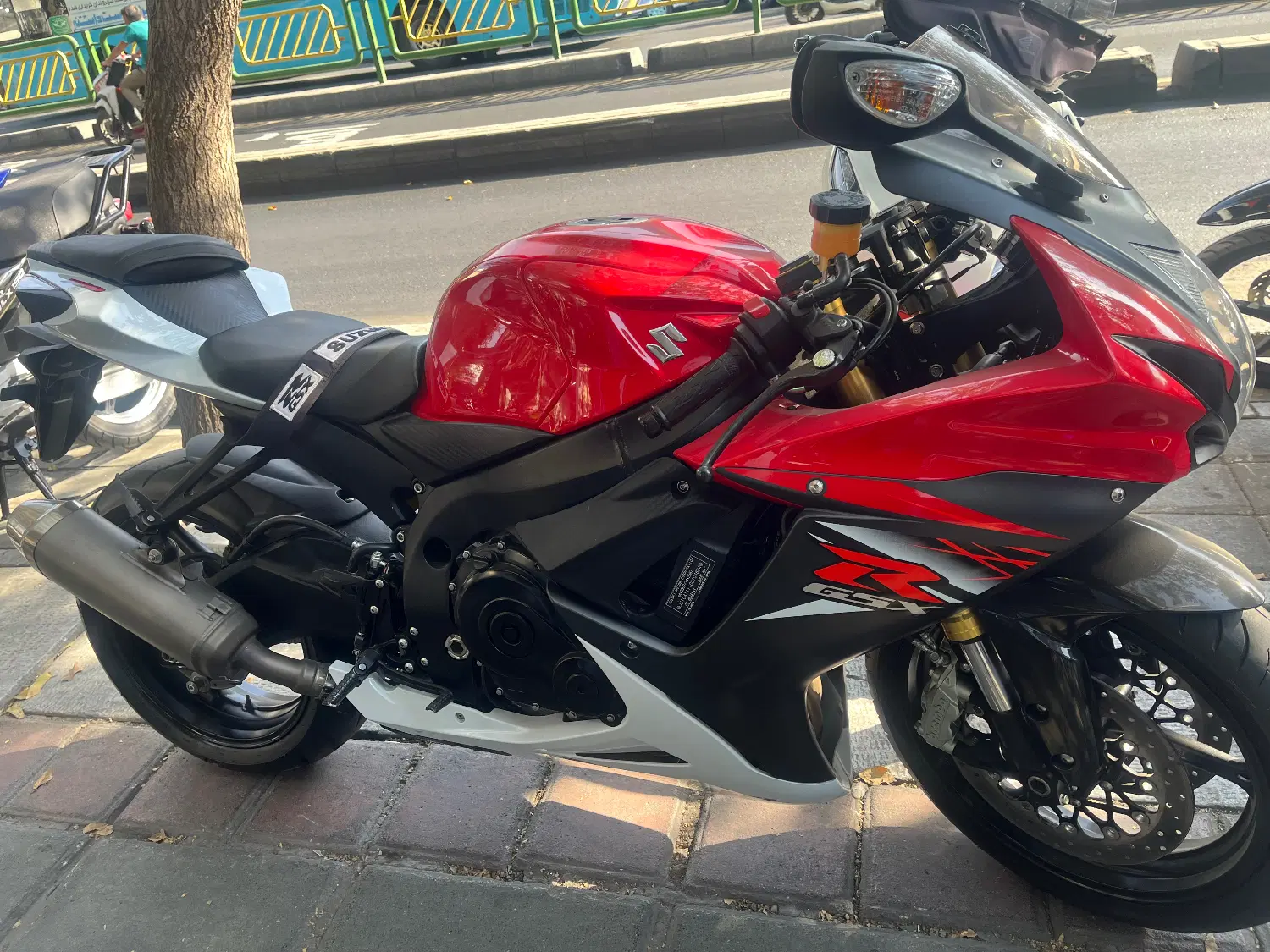 Gsxr 750|موتورسیکلت|تهران, راه آهن|دیوار