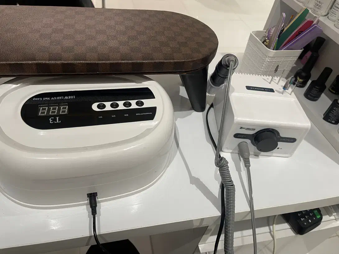 وسایل کاشت ناخن|آرایشگاه و سالنهای زیبایی|بوکان, |دیوار