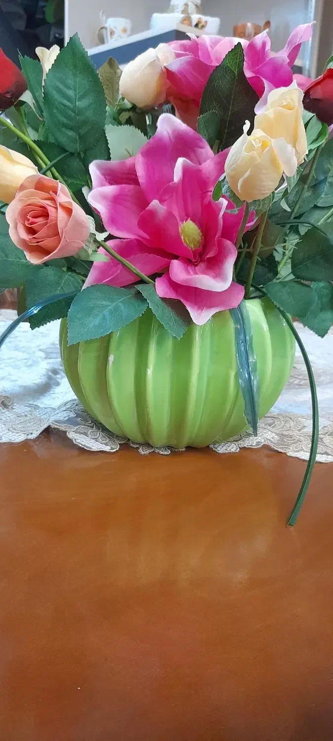 گل و گلدان|گل مصنوعی|بروجرد, |دیوار