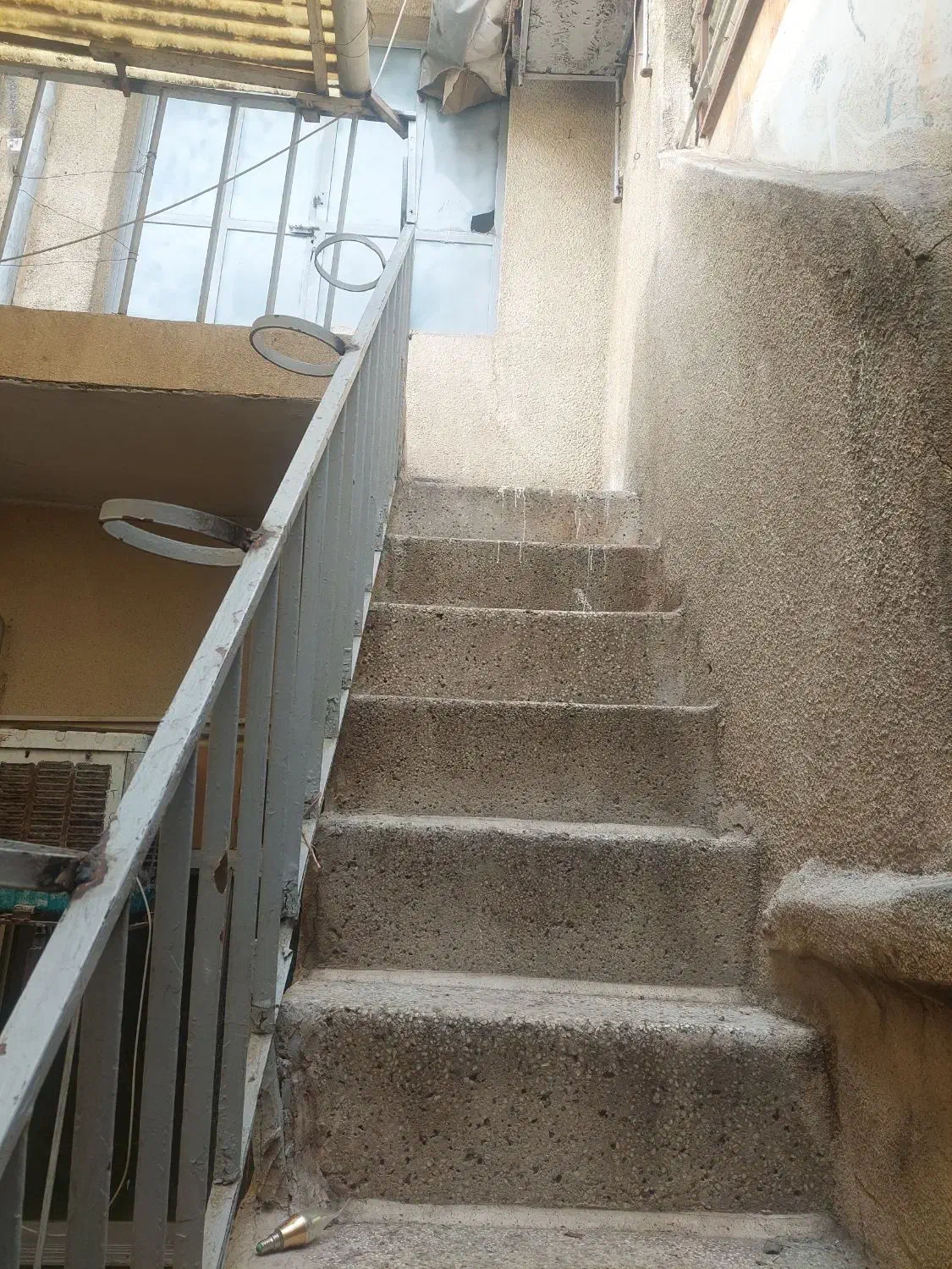 خانه دربستی تخلیه رهن کامل در خ تفرشی