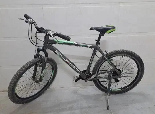 دوچرخه بلاست کوهستانی لاستیک آجدار|دوچرخه، اسکیت، اسکوتر|آران و بیدگل, |دیوار