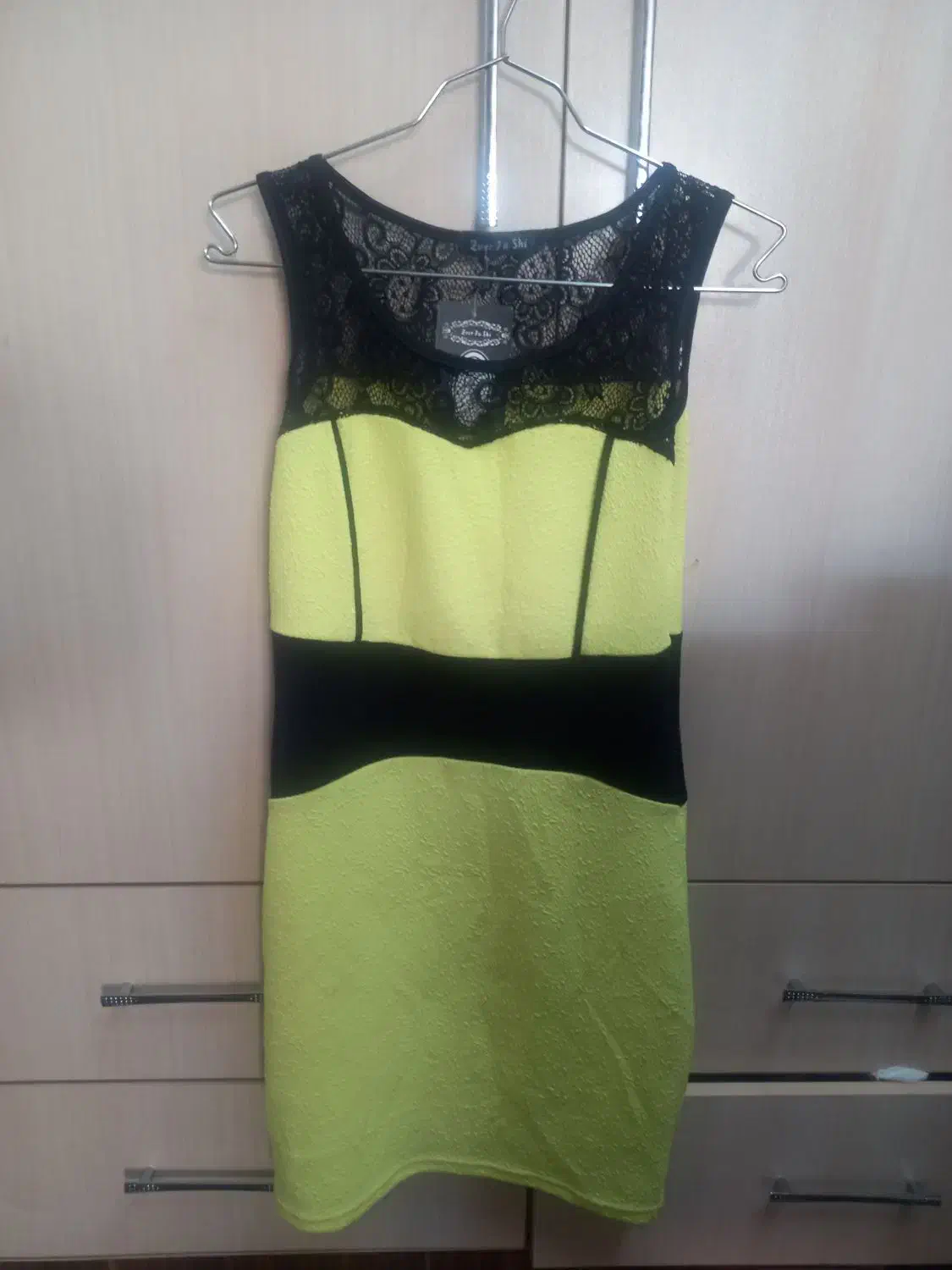 لباس جشن|لباس|اصفهان, عاشقآباد|دیوار