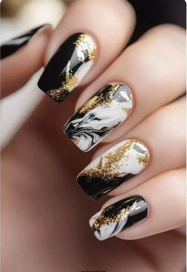 خدمات کاشت ناخن ترمیم ناخن کار با تخفیف ویژه|خدمات آرایشگری و زیبایی|شیراز, شهرک فرهنگیان|دیوار