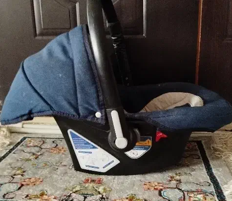 کریر نوزاد در حد نو|اسباب و اثاث بچه|بروجرد, |دیوار