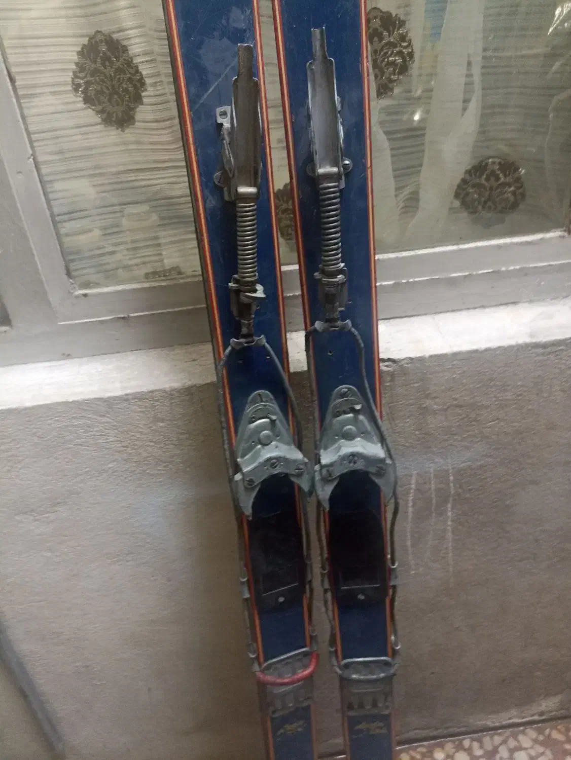 چوب اسکی|ورزش‌های زمستانی|تهران, لویزان|دیوار