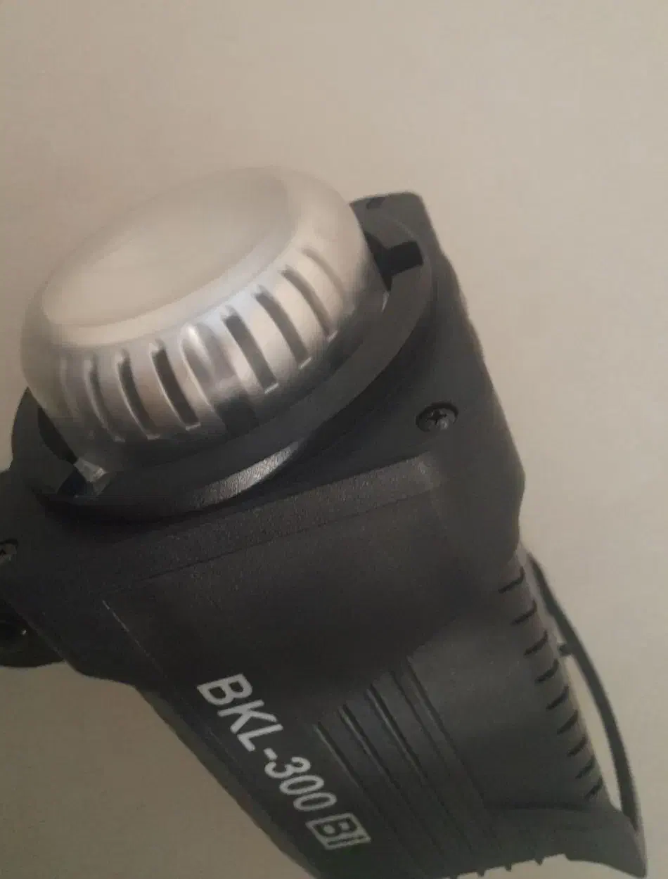 نوثابت مکس لایت|دوربین عکاسی و فیلم‌برداری|اسلام‌شهر, شهرک احمدیه|دیوار