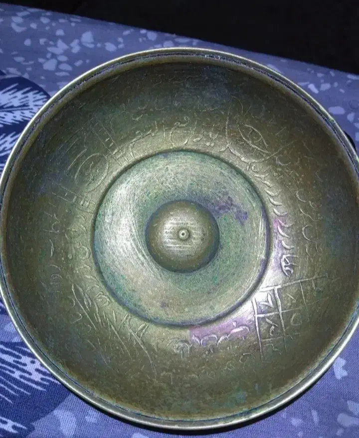 تاس و شیر آب قدیمی|کلکسیون اشیاء عتیقه|رشت, ترمینال|دیوار