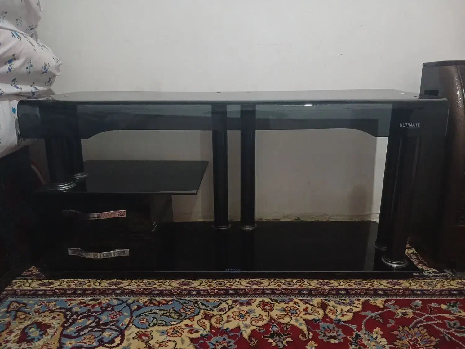 میزتلویزیون بدون شکستگی وخط وخش و|میز تلویزیون|درگز, |دیوار