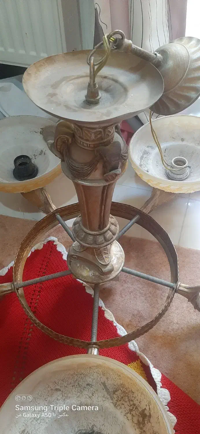 لوستر سالم|لوستر و چراغ آویز|اندیشه, پرنیان|دیوار