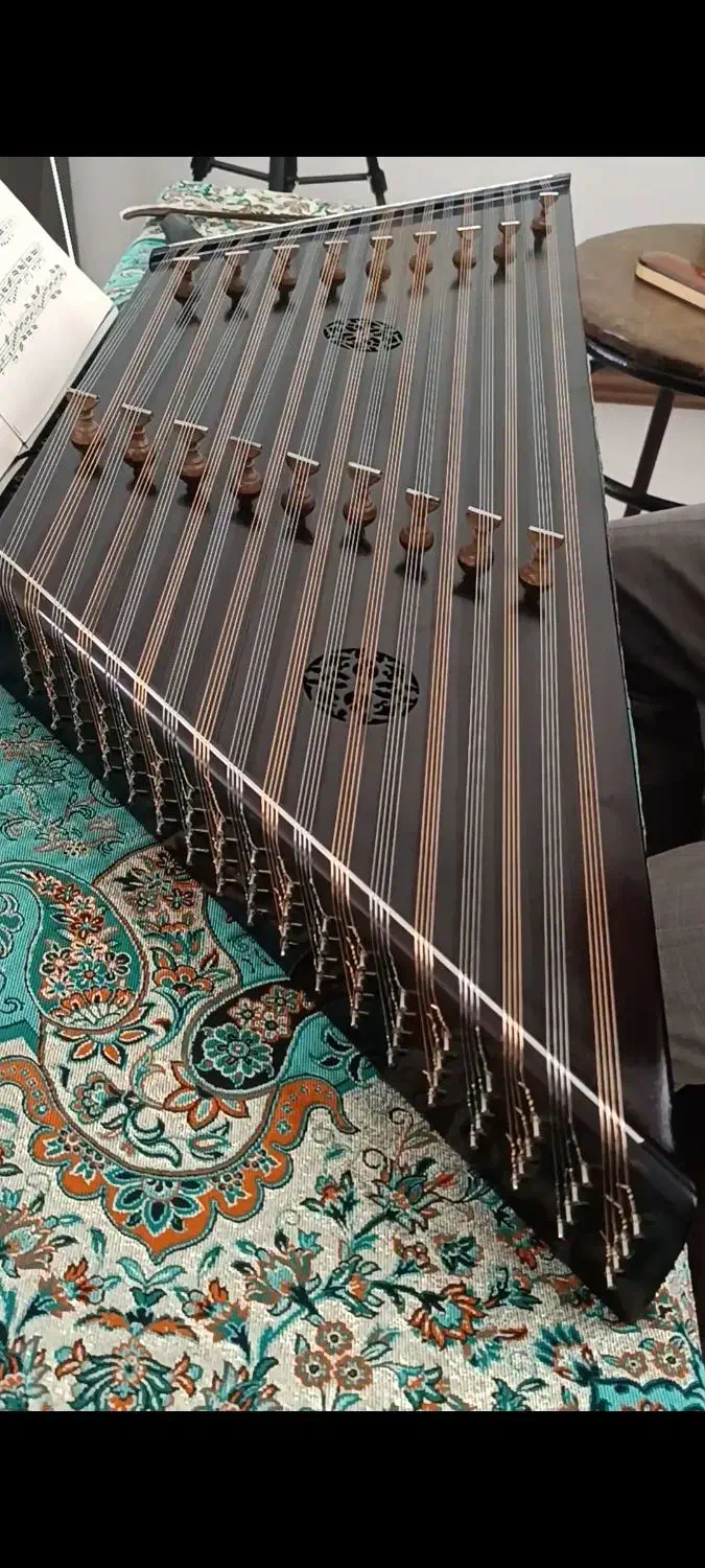 سنتور|سازهای سنتی|سلماس, |دیوار