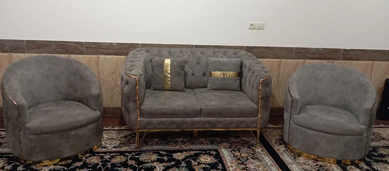 مبل هفت نفره حدود یک سال کار کرده سالم و نو|مبلمان خانگی و میز عسلی|آزادشهر, |دیوار