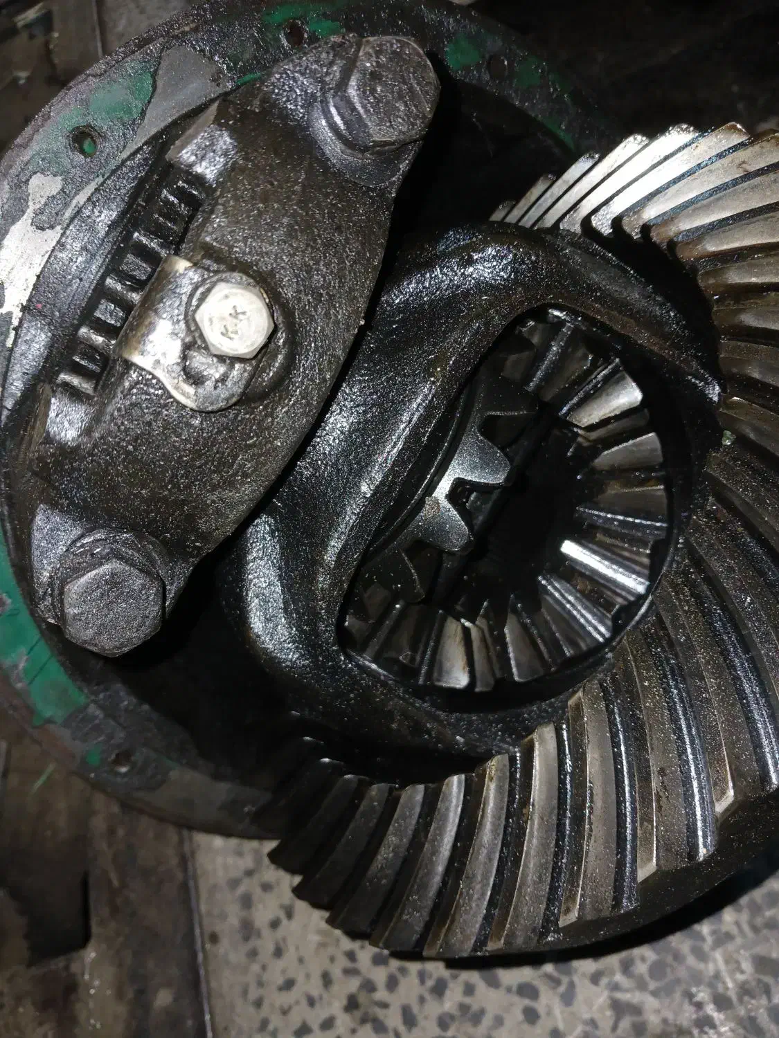 دفرانسیل و گیربکس نیسان|قطعات یدکی و لوازم جانبی|ملایر, |دیوار