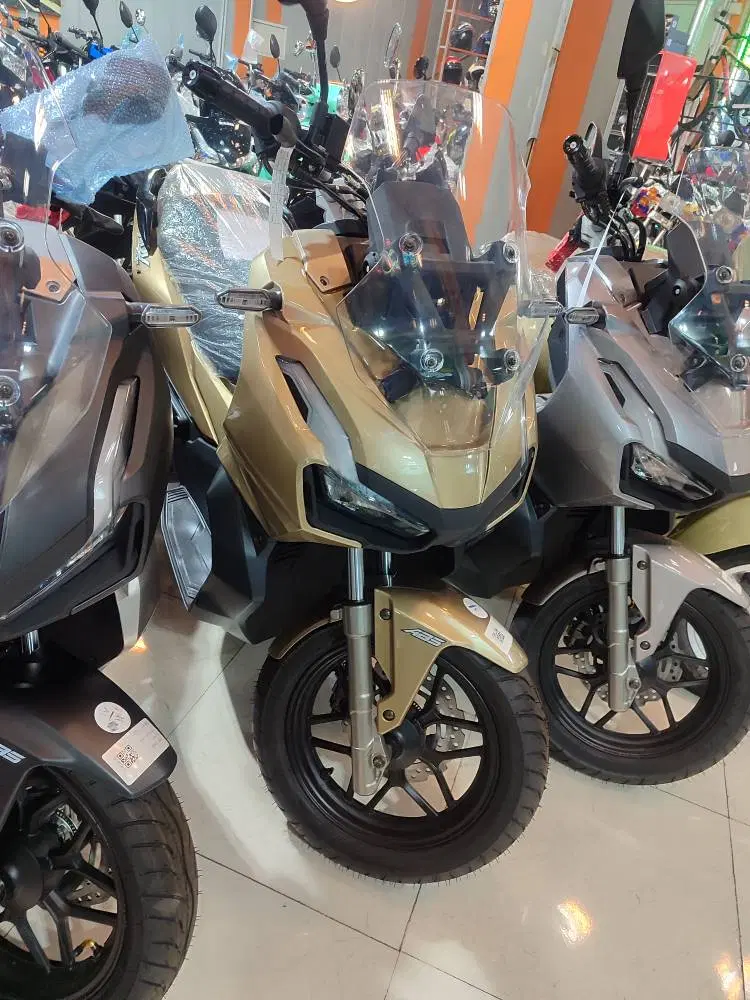 adv150|موتورسیکلت|تهران, تهرانپارس غربی|دیوار