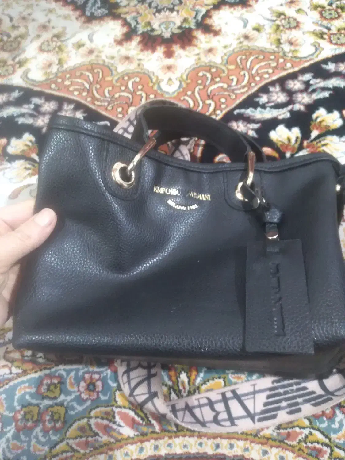 کیف|کیف، کفش، کمربند|صومعهسرا, |دیوار