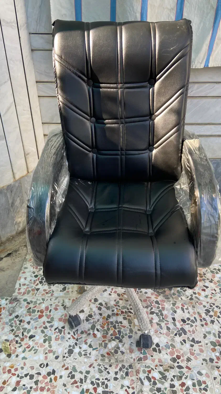 صندلی مدیریتی چرخ دار|مبلمان اداری|دهدشت, |دیوار