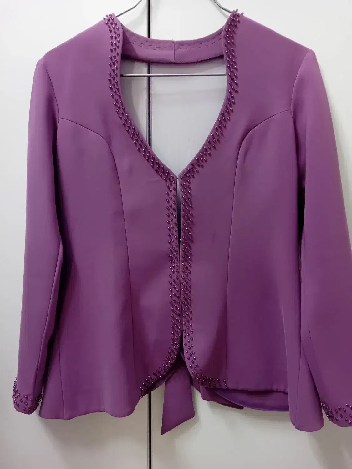 لباس مجلسی|لباس|قم, باجک یک|دیوار