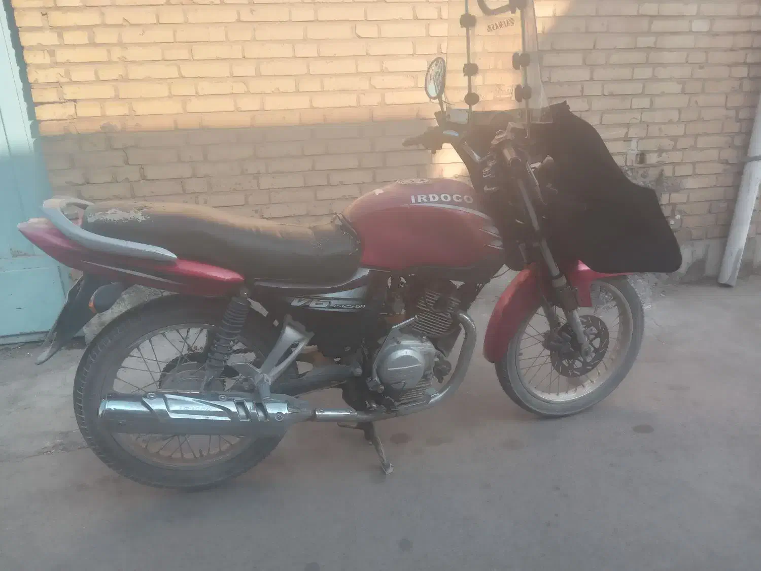 موتورIRDOCOب۶بقمت۶۵۰۰۰۰۰۰تومن|موتورسیکلت|نجف‌آباد, گلبهار|دیوار