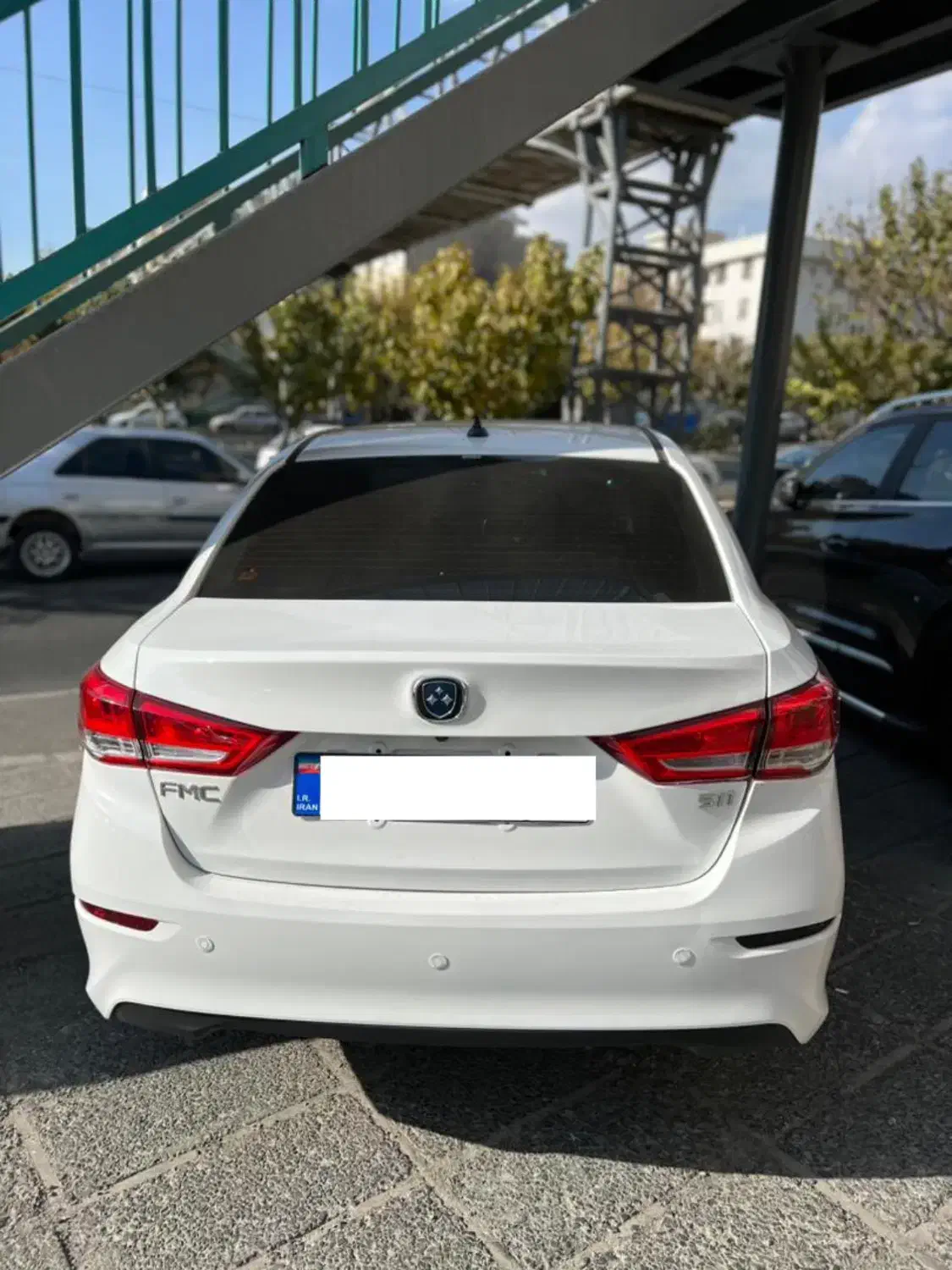 اف ام / FMC سفید|خودرو سواری و وانت|تهران, پونک|دیوار