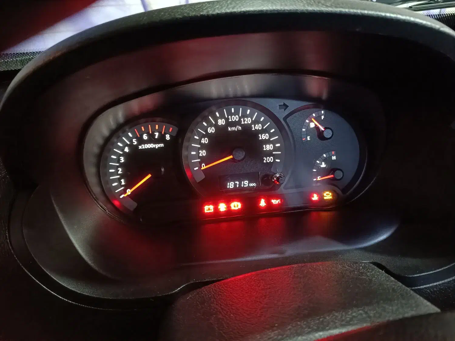 کوییک آر مدل ۱۴۰۱|خودرو سواری و وانت|بروجرد, |دیوار