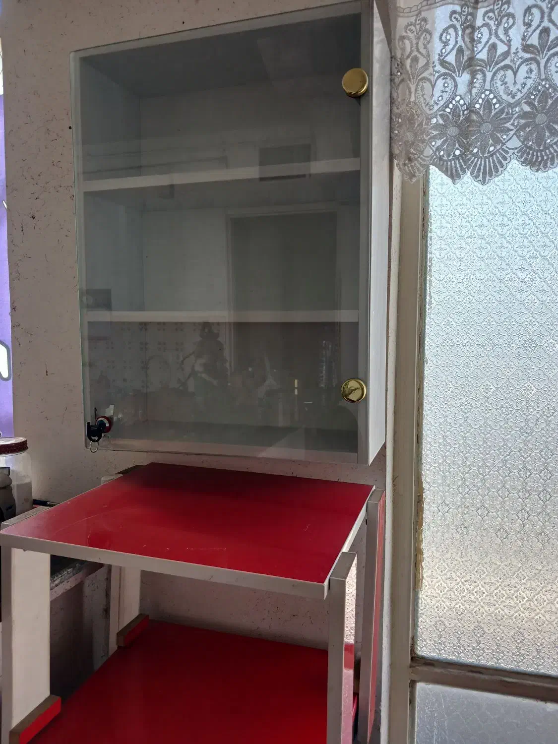 فروش تعدادی وسایل|بوفه، ویترین، کنسول|صدرا-فارس, فاز ۱|دیوار