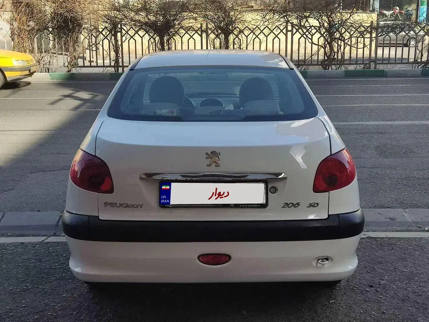 ۲۰۶ صندوقدار V8|خودرو سواری و وانت|کرج, مهرویلا جنوبی|دیوار