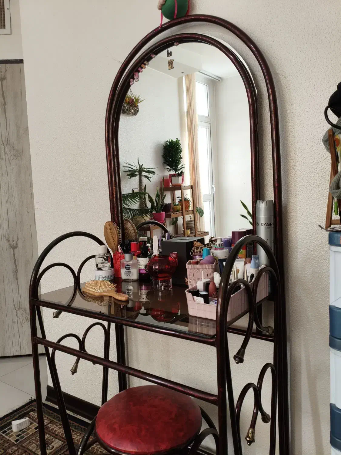 میز توالت فرفوژه البالویی|بوفه، ویترین، کنسول|شاهینشهر, عطار|دیوار