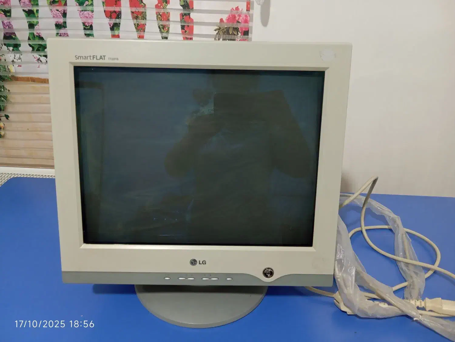 میز کامپیوتر ومانیتور|میز تحریر و کامپیوتر|ایلام, |دیوار