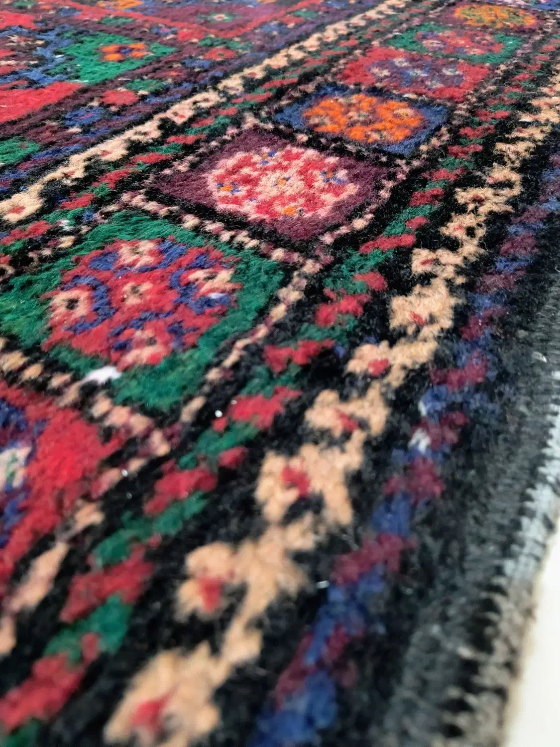 قالی دستباف|فرش|گنبد کاووس, |دیوار