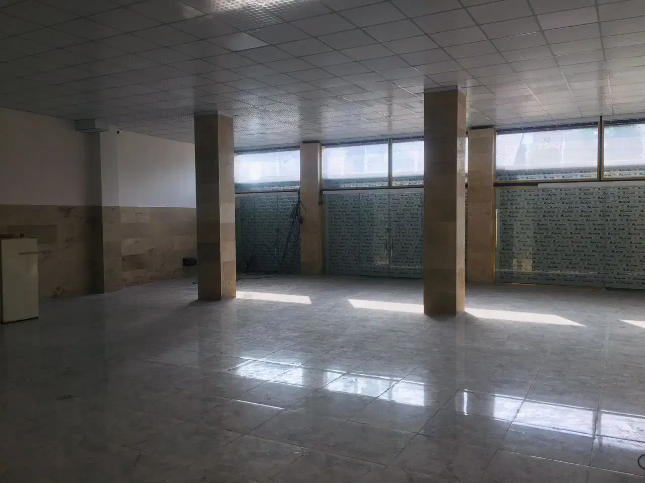 مغازه 300 متری نوساز سعدی|اجارهٔ مغازه و غرفه|رشت, سعدی (تختی)|دیوار