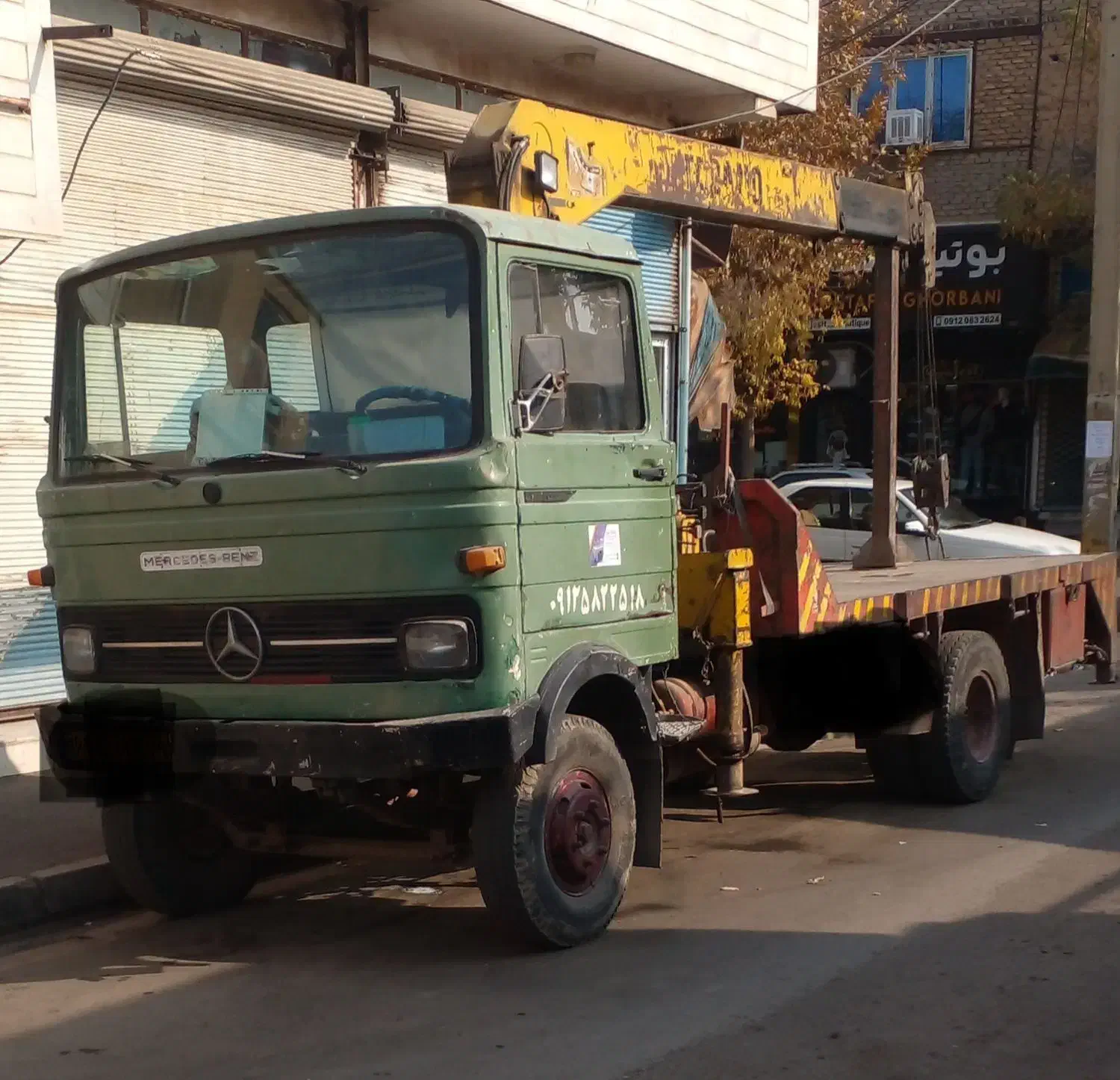 خاور۸۰۸ جرثقیل کفی دارمدل ۶۲ سالم وسرپا|خودرو سنگین|محمدیه-قزوین, |دیوار