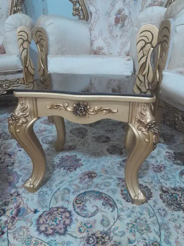 مبل سلطنتی|مبلمان خانگی و میز عسلی|پرند, فاز ۶|دیوار