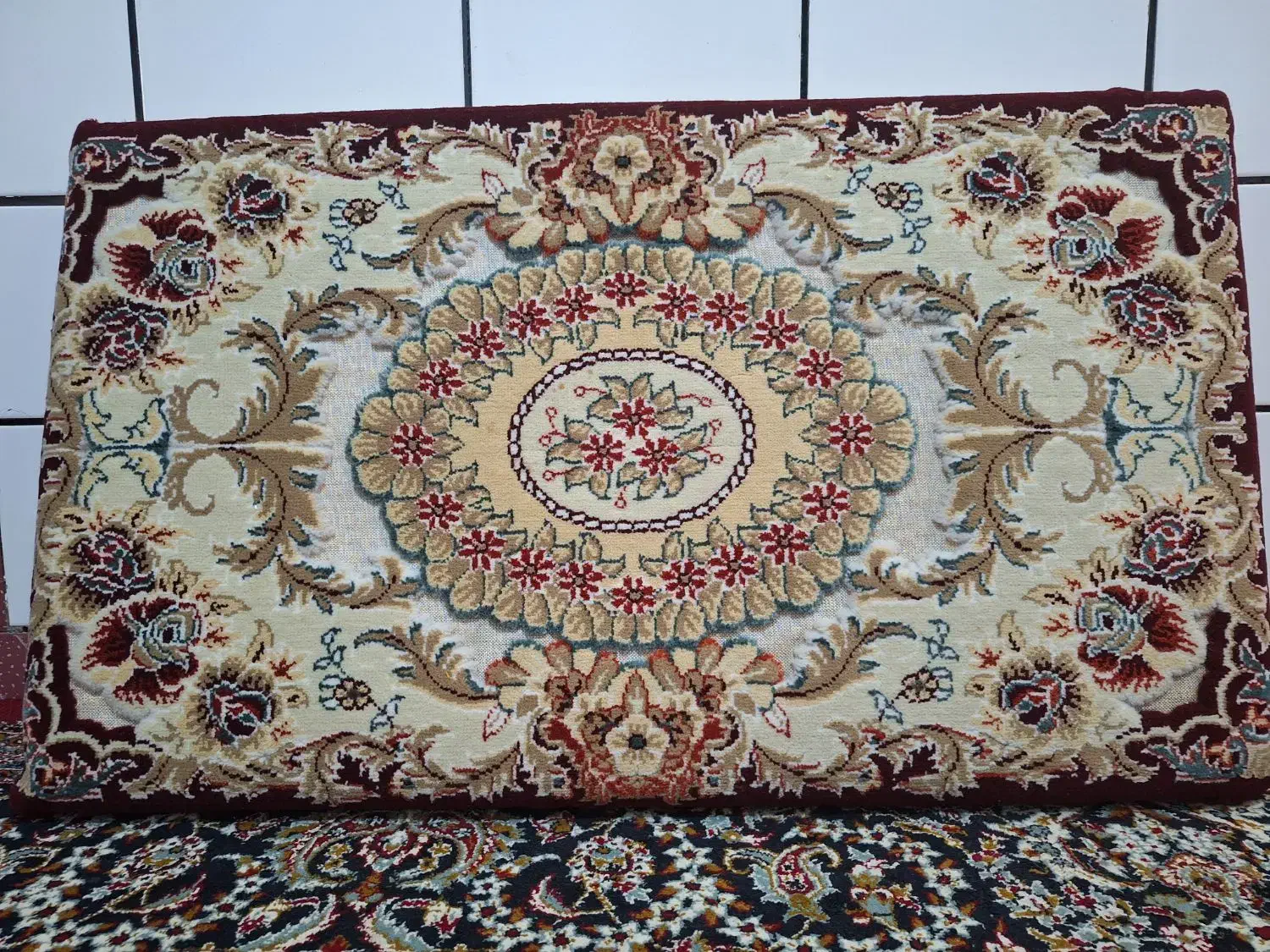 پشتی|پشتی|دهدشت, |دیوار