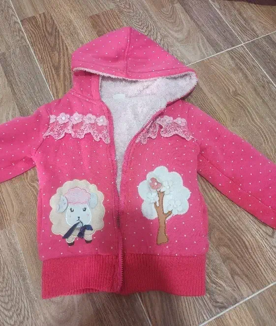 کاپشن یا پلیور  پشمی دخترونه سالم ۲تا ۴سال|کفش و لباس بچه|کرمانشاه, |دیوار