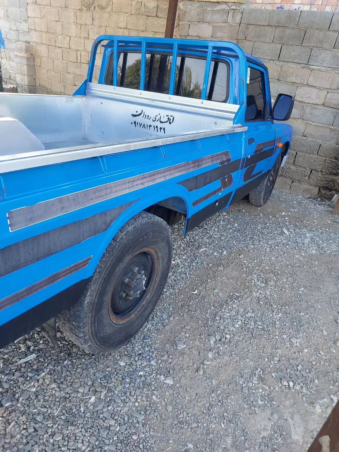 فروش دو عدد نیسان مدل ۴۰۳و۴۰۱|خودرو سواری و وانت|منوجان, |دیوار