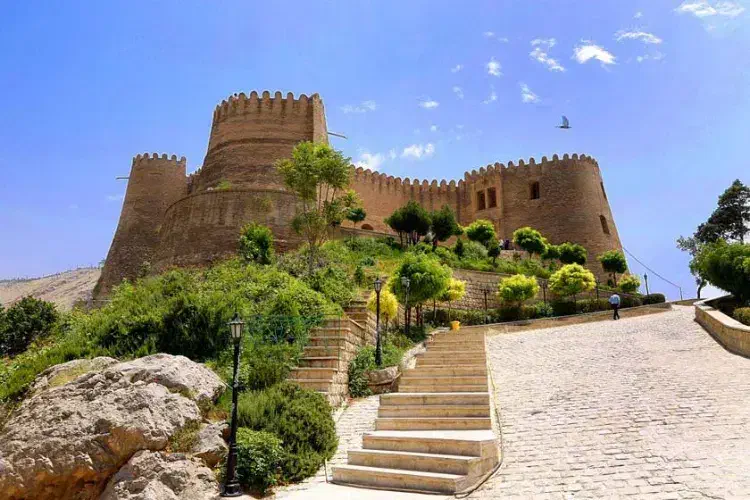 رفت و برگشت به خرم آباد صبح جمعه|فعالیت داوطلبانه|بروجرد, |دیوار