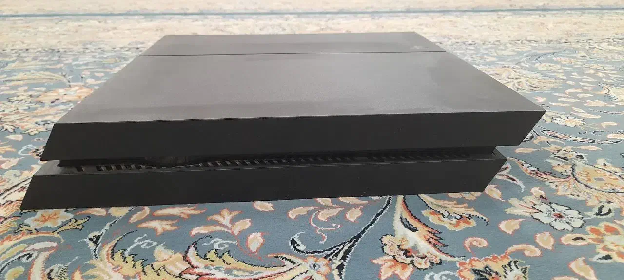 فروش یک دستگاه پی اس فور فت همراه دو دسته|کنسول، بازی ویدئویی و آنلاین|گلپایگان, |دیوار