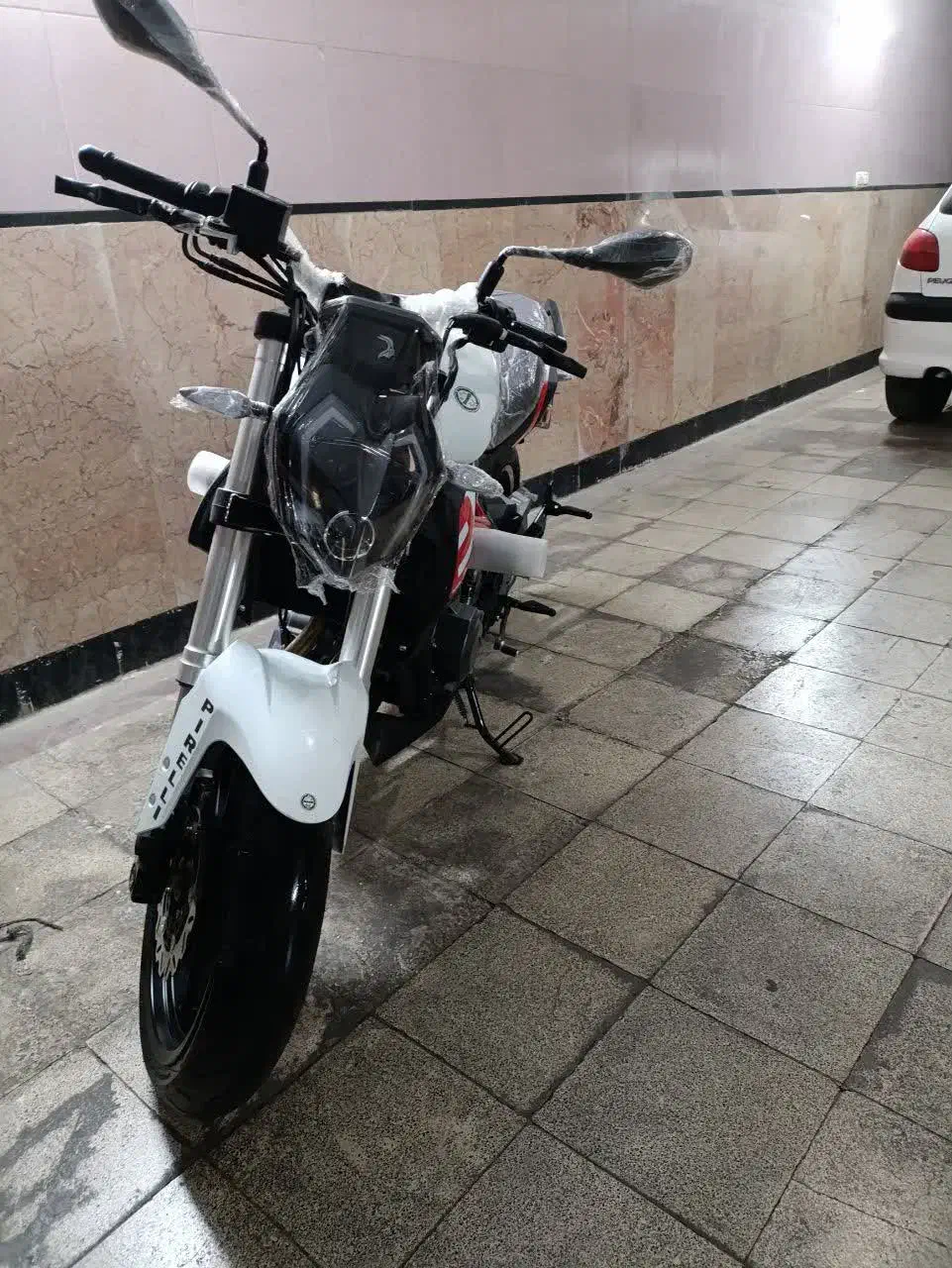 بنلی ۲۵۰ جفت بنلی ۳۰۰ نو ۱۴۰۳|موتورسیکلت|قم, زنبیل آباد|دیوار