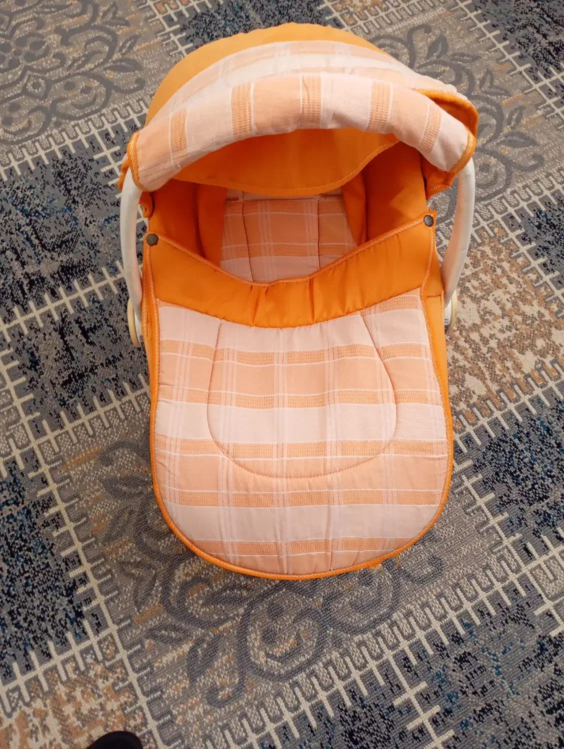 کریر|کالسکه و لوازم جانبی|تربت‌حیدریه, کاشانی|دیوار