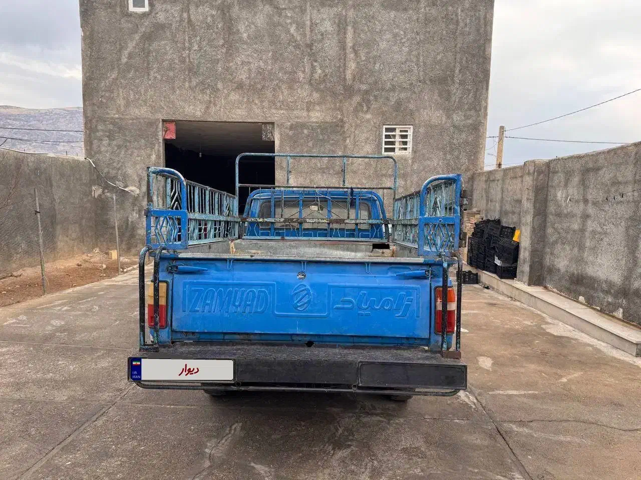 نیسان مدل ۸۳|خودرو سواری و وانت|کوهدشت, |دیوار