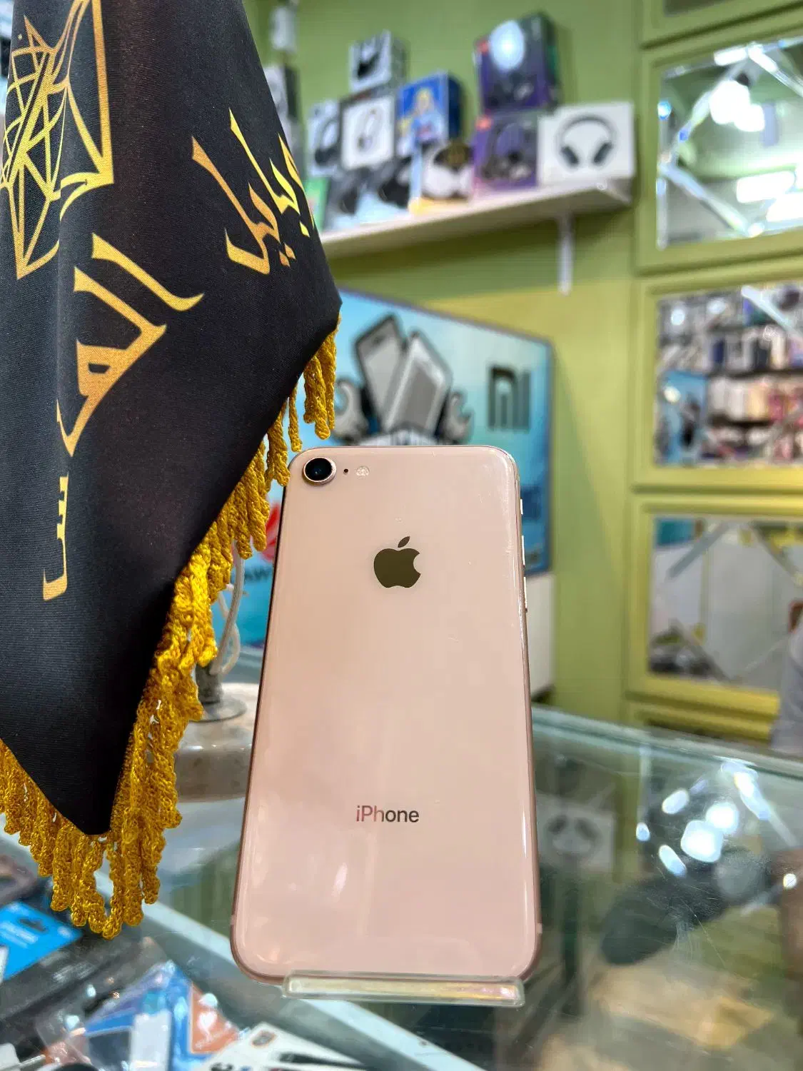 ایفون 8 درحد نو با گارانتی|موبایل|نیشابور, دارایی|دیوار