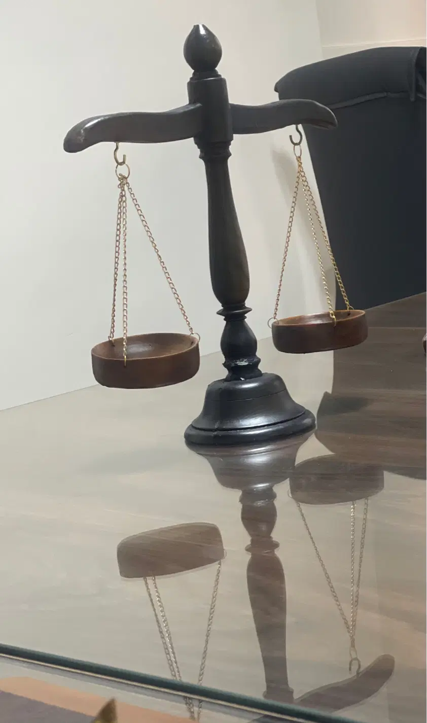وکیل پایه یک دادگستری ، مشاوره تخصصی و حرفه ای|خدمات مالی، حقوقی و اداری|تبریز, |دیوار